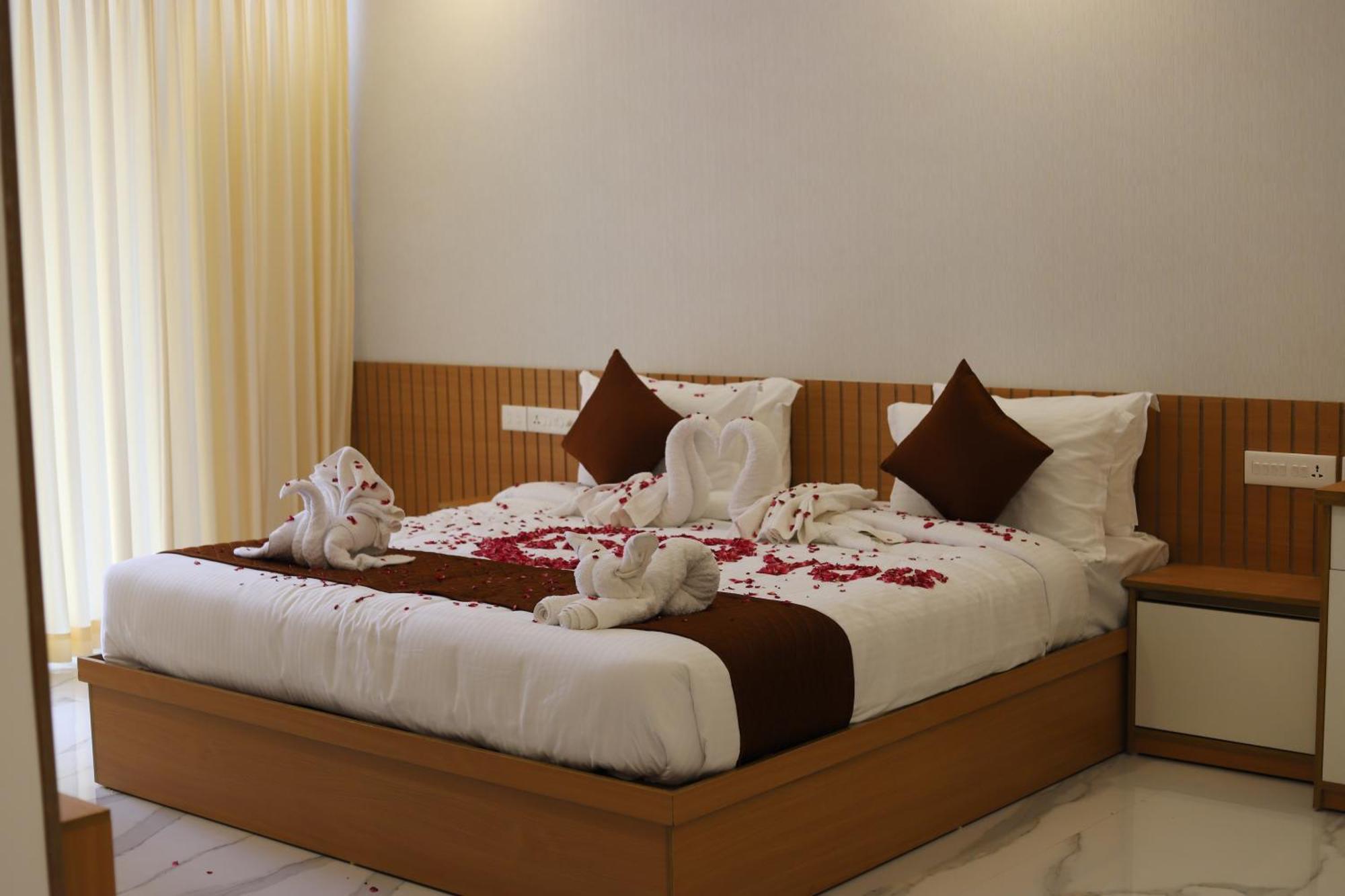 Seeheim Resorts Athirappilly Exterior foto